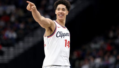 开云直播平台-卢：尼德豪泽的防守能改变比赛 他接下来需多投篮&amp;多参与挡拆外弹