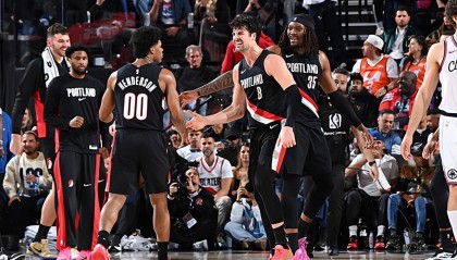 开云直播平台-冲垮了快船的防线！开拓者锋线球星在赛季尾段终于又开始回暖了？